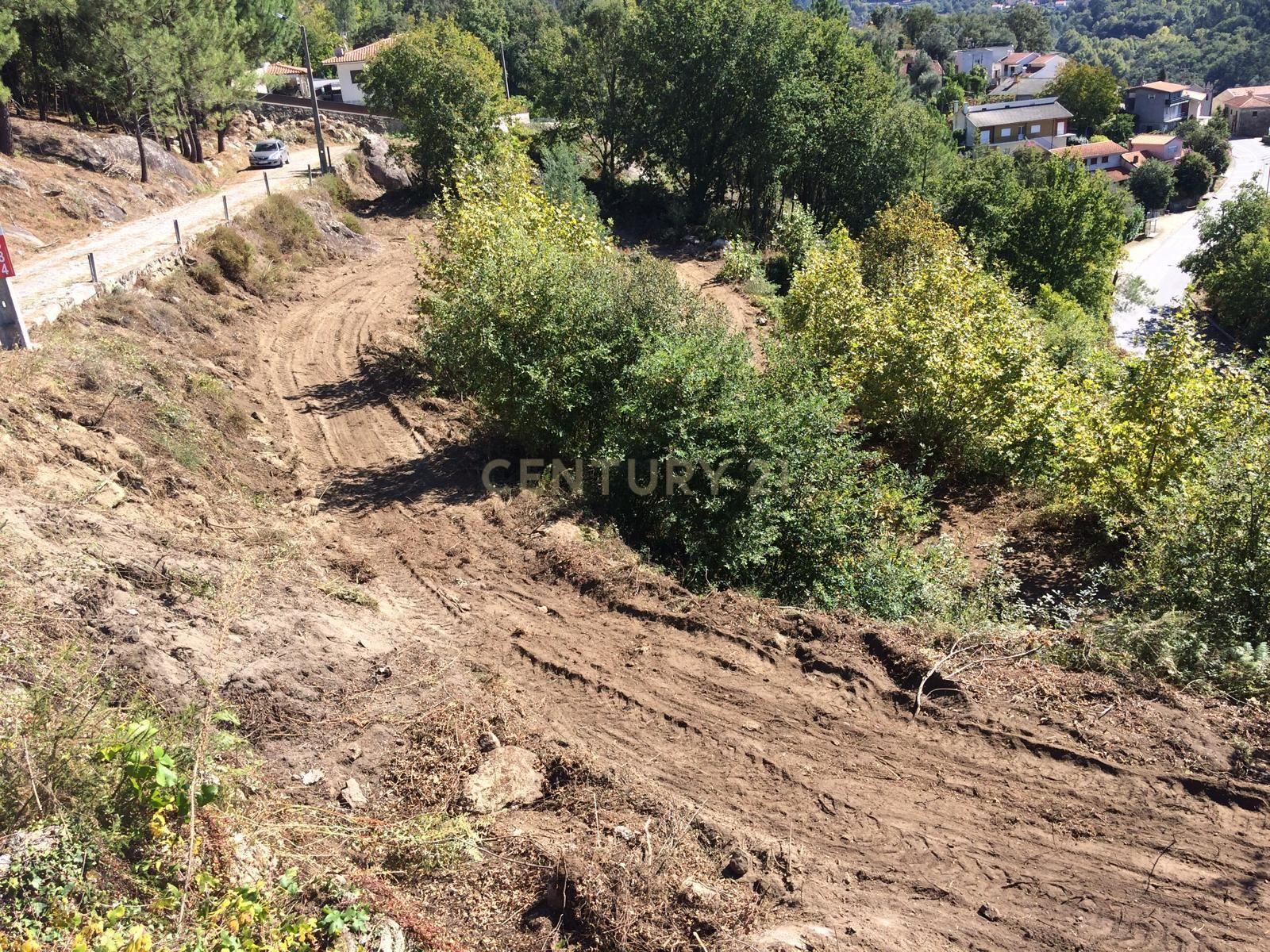Terreno em Amares – 3.897 m² para Construção ou Turismo! - Image 12